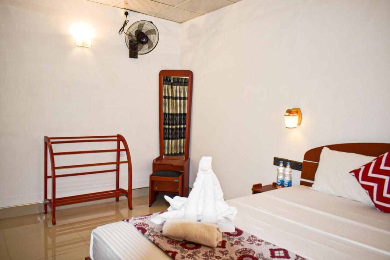 Palitha Homestay Sigiriya Ngoại thất bức ảnh
