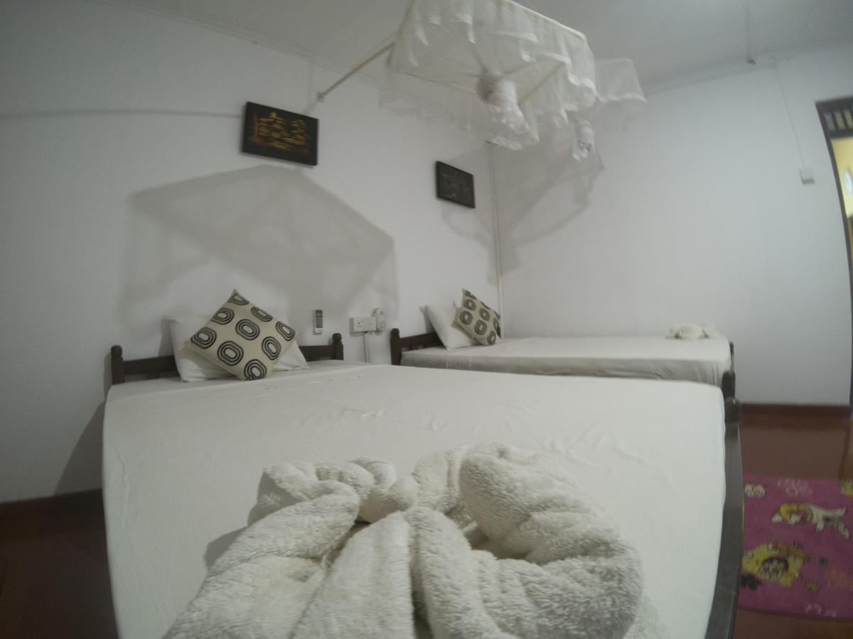 Palitha Homestay Sigiriya Ngoại thất bức ảnh