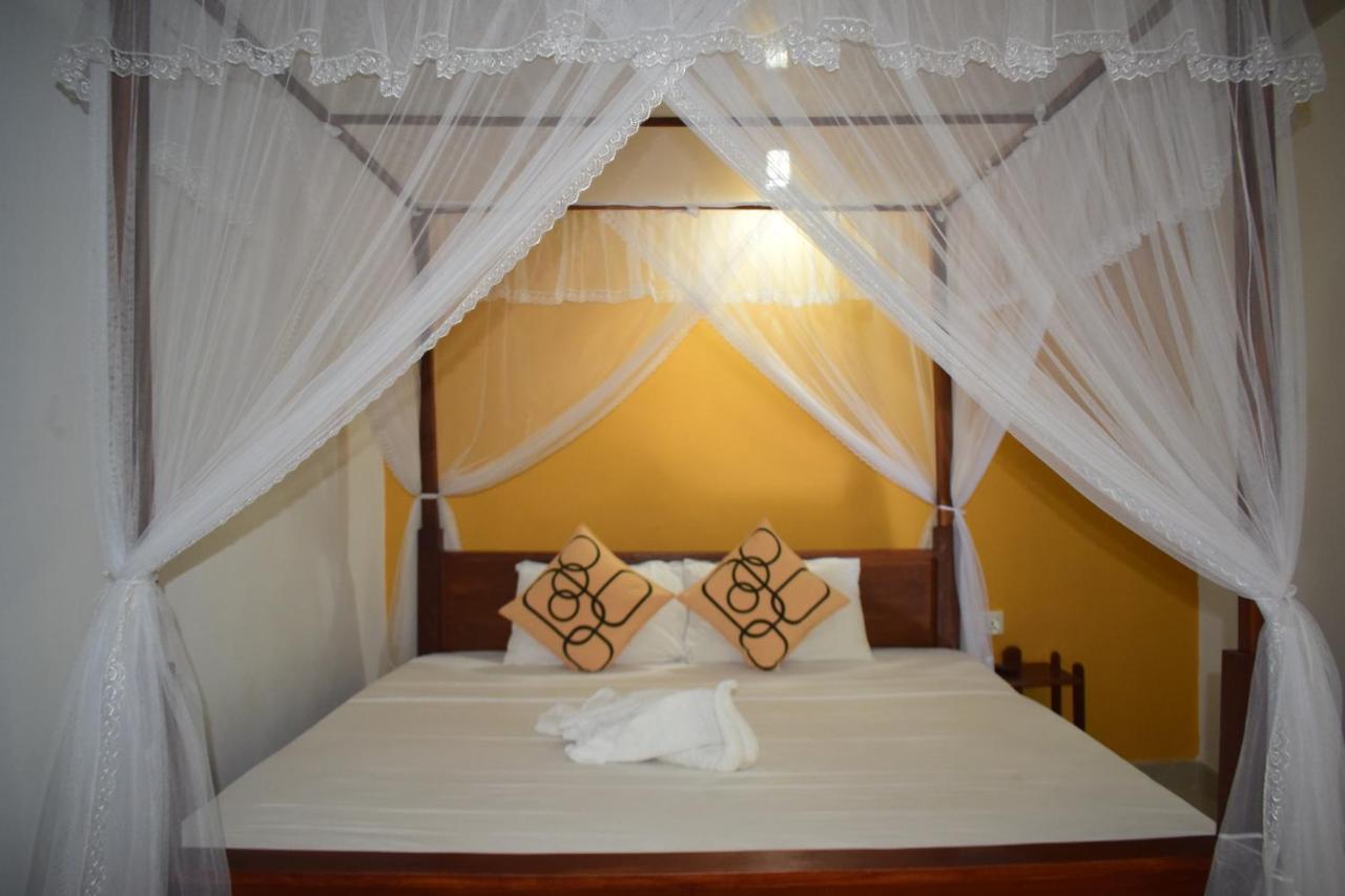 Palitha Homestay Sigiriya Ngoại thất bức ảnh